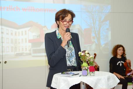 Bild: Eröffnung Volksschule Rheindorf